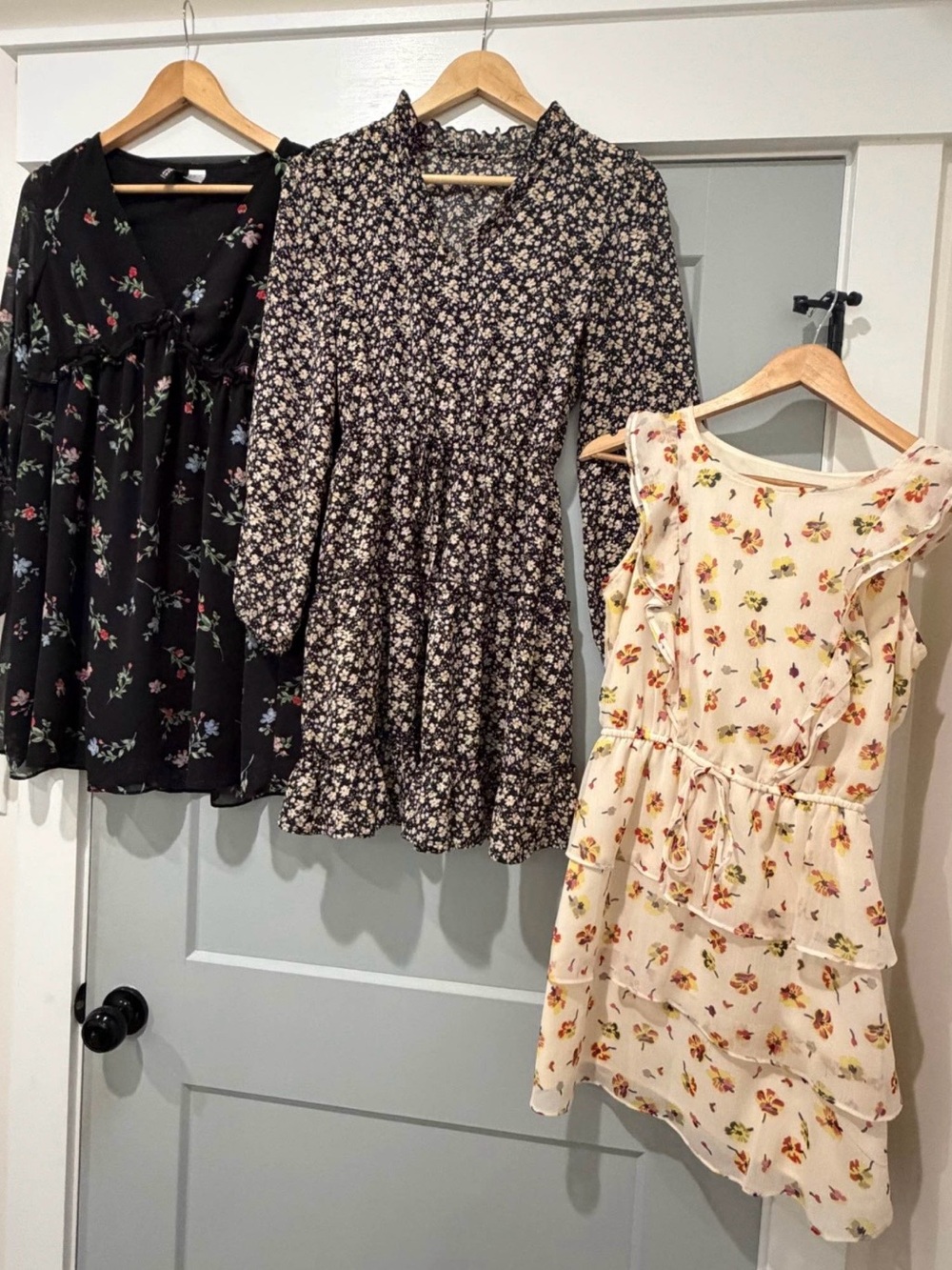 Floral Tiered Ruffle Dress in Cream and Yellow bundle XS